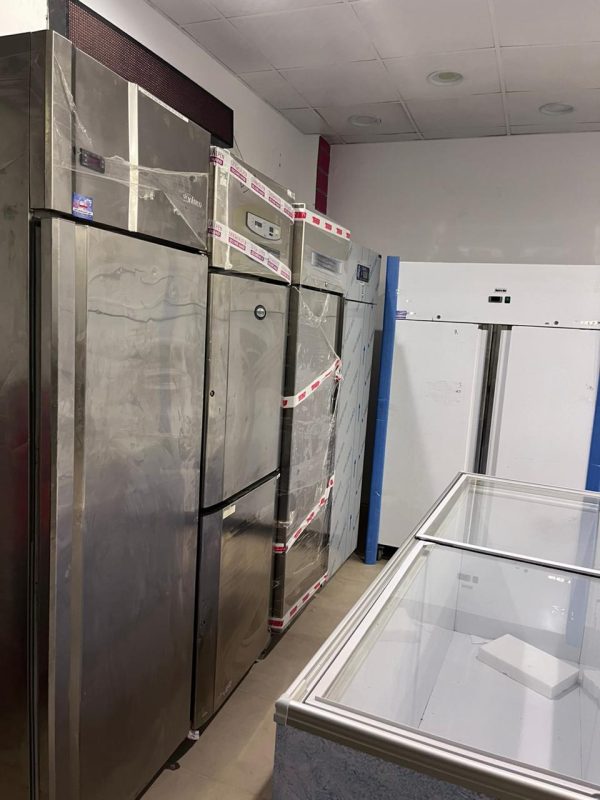 تلاجات متعدده الأبواب من البارون