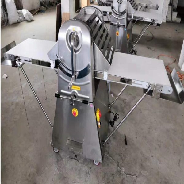 مفرمة عجين من الستانلس ستيل سهلة التحميص